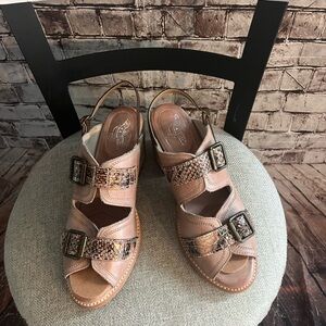 Comfortable Women's Leather Slingback Sandals - Neutral Pink